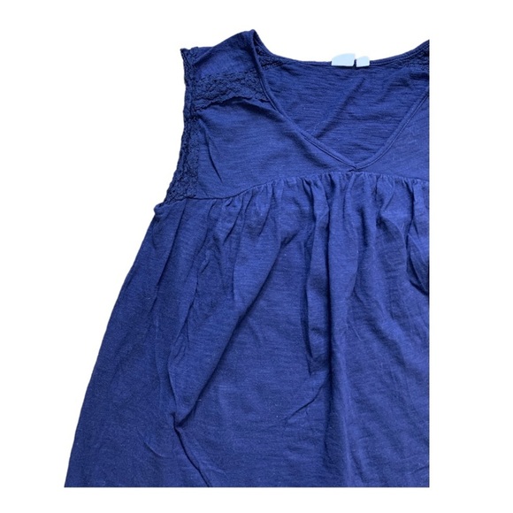 GAP Lace Trim Tank Top With V Cut Navy Blue Size Medium - Picture 3 of 9